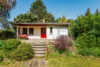 Haus und Terrasse - An einem Bach gelegen und mit Ferienhaus - Idyllisches Feriengrundstück in Rehfelde